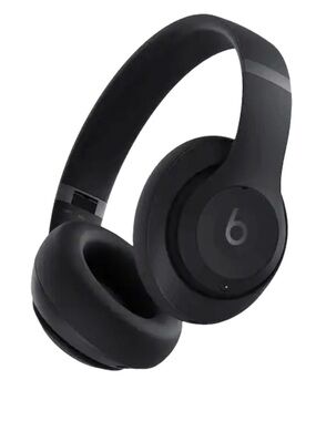 Beats - Studio Pro - Wireless Noise
Cancelling Over-the-Ear Headphones Black